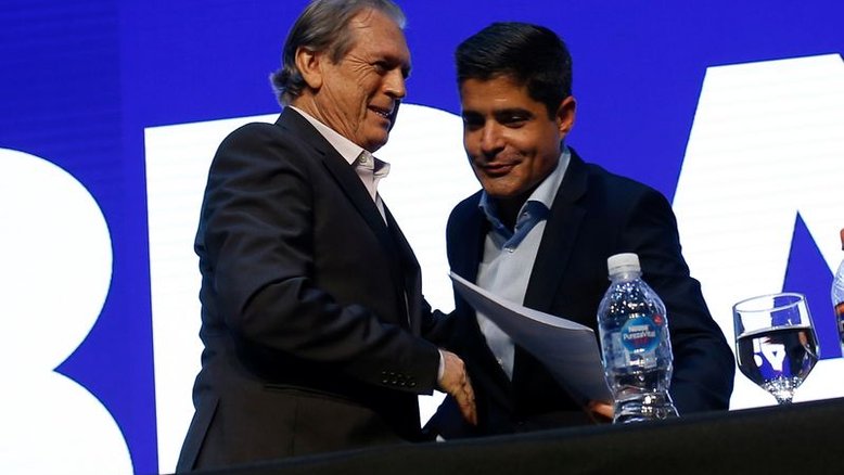 Velhos caciques com nova roupagem: 13 partidos já trocaram de nome