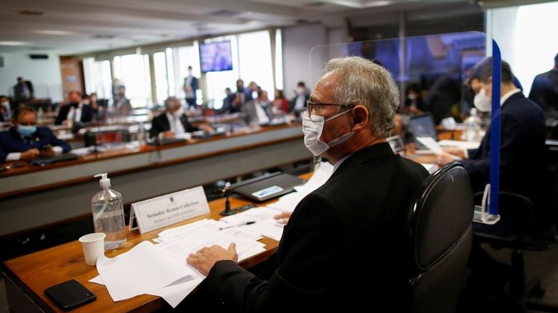 Vieira recua e Renan desiste de indiciamento de Heinze após critica de presidente do Senado