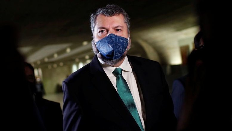 Presidente da Comissão de Relações Exteriores acusa Araújo de omissão e pede correspondências