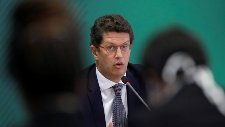 Ricardo Salles é alvo de operação da PF sobre exportação de madeira