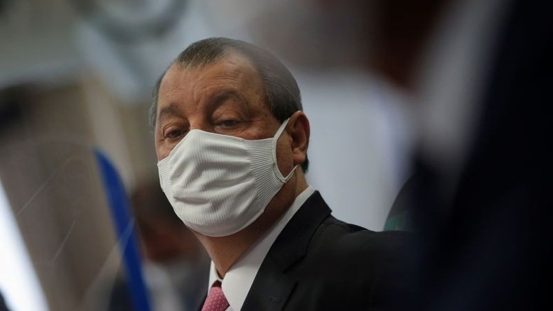 ENTREVISTA-Bolsonaro ridiculariza Brasil, diz presidente da CPI da Covid