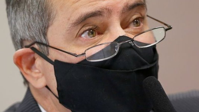 Em terceira versão, governistas dizem que nº 2 da Saúde não viu irregularidades sobre Covaxin