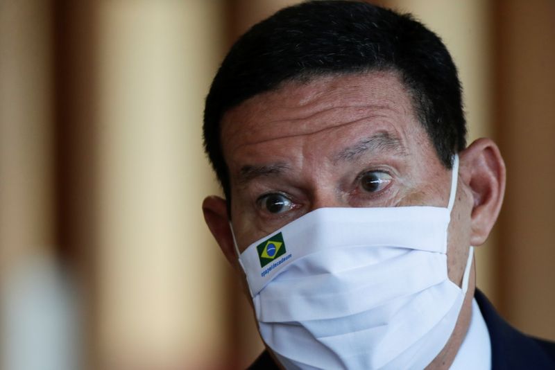 Em meio a denúncias, Mourão rejeita abalo de discurso anticorrupção de Bolsonaro