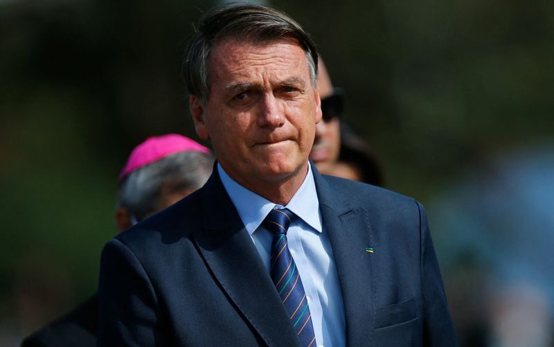 Bolsonaro recebeu envelope com dinheiro vivo de genro de empresário do agronegócio, aponta PF