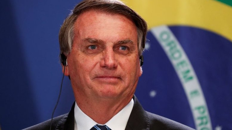Bolsonaro levanta possibilidade de recriar Ministério do Esporte