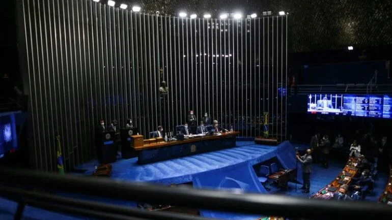 Senadores aliados do governo tentam adiar CPI do MEC e ameçam recorrer ao STF