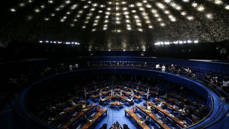 Senado aprova MP que regulamenta o teletrabalho e muda regras do auxílio-alimentação