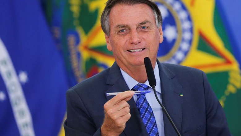 Bolsonaro é condenado por crimes contra a humanidade