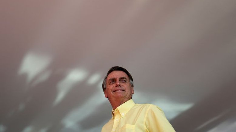 TSE suspende propagandas do PT que associam Bolsonaro a corrupção e aborto