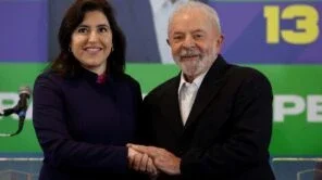 Lula bate o martelo e deixa Simone de fora