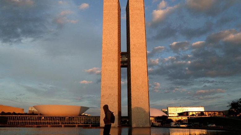 Novo Congresso precisa enfrentar o golpismo com uma CPI