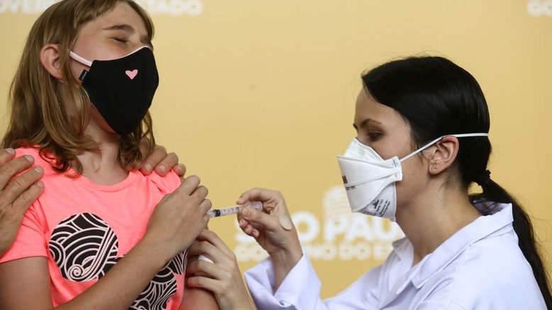 Brasil tem 81,88% da população vacinada com ao menos a primeira dose