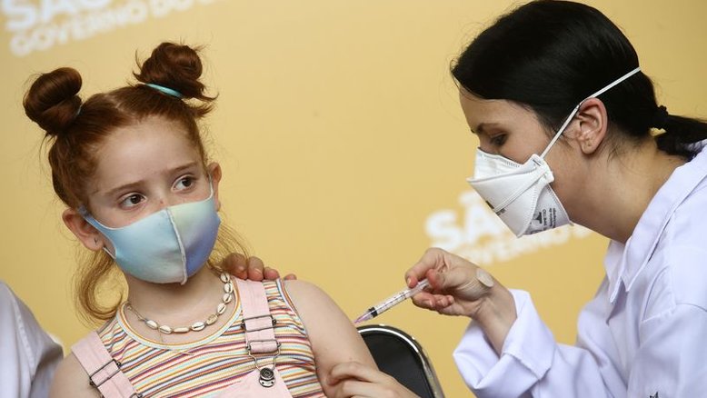 Brasil registra 36.750 novos casos de Covid e mais 263 mortes