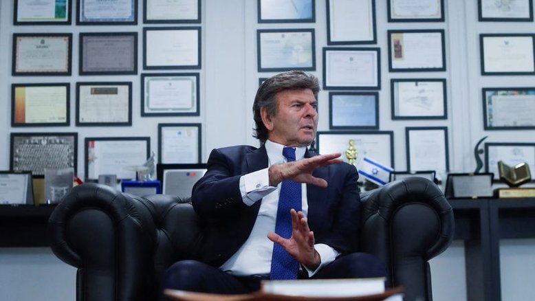 Em encontro com Fux, ministro da Defesa diz que Forças Armadas estão comprometidas com democracia
