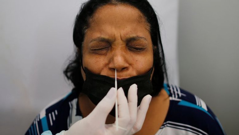 Brasil registra 16.194 novos casos de Covid; estado de emergência termina domingo
