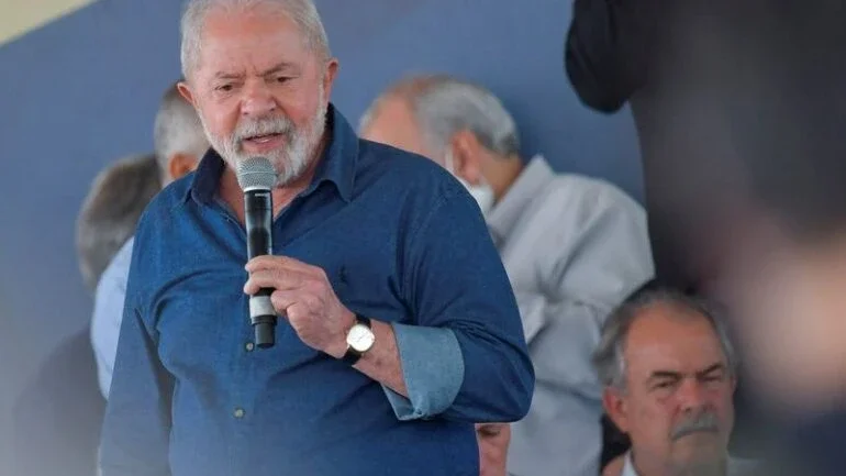 Paraná Pesquisas: Lula tem 41,1% e Bolsonaro surge com 35,6%