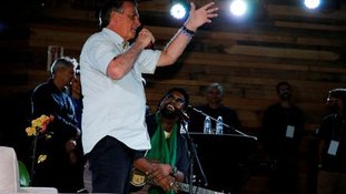 Justiça tem o dever de pedir a extradição imediata de Jair Bolsonaro