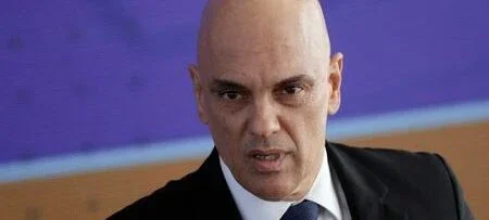 Atos golpistas: Moraes manda soltar 102 presos, mas exige tornozeleira