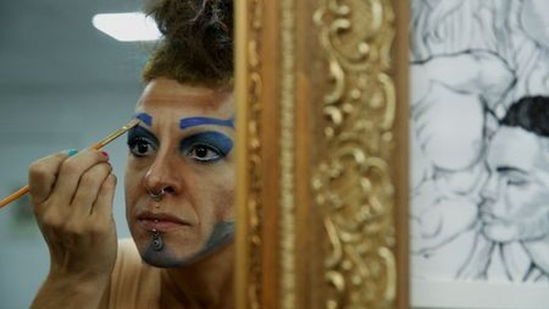 Artistas competem no primeiro concurso de drag king do Brasil