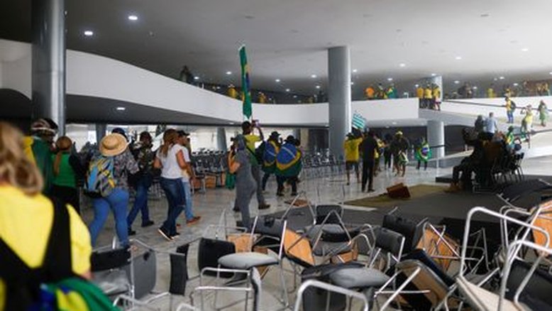 Maioria é contra soltura de condenados por envolvimento no 8/1, diz Genial Quaest