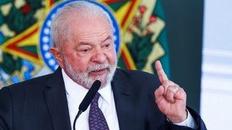 Lula diz que todas as decisões do governo passam por ele e são políticas