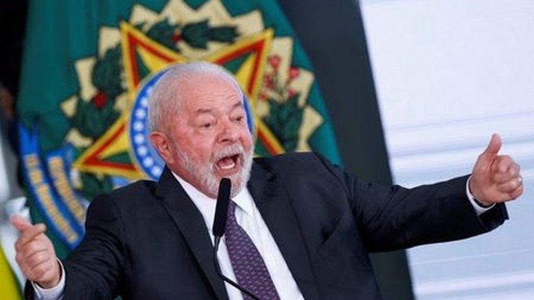 Lula diz que Justiça tem que obrigar empresários a pagarem salários iguais para homens e mulheres