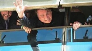 Bolsonaro volta ao Brasil e fala em sede do PL; assista ao vídeo