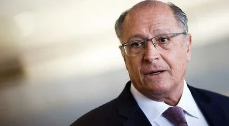 Alckmin comenta redução da escala 6x1: ‘Tendência no mundo inteiro’