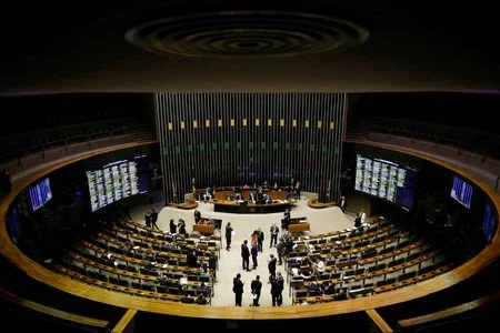 Veja quem são os deputados com mais e menos projetos apresentados em 2024