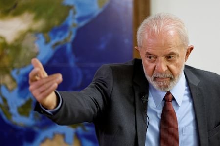 Lula afirma que pode ser candidato à reeleição em 2026 para evitar volta de 'trogloditas'