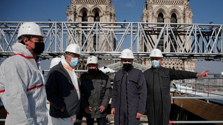Catedral de Notre-Dame está "aguentando" dois anos após incêndio