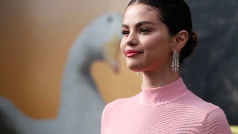 Comédia "Only Murders" reúne veteranos Short e Martin com juventude de Selena Gomez