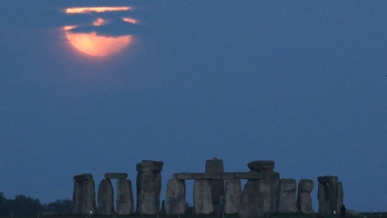 Inglaterra inicia grande reforma em círculo de pedra de Stonehenge