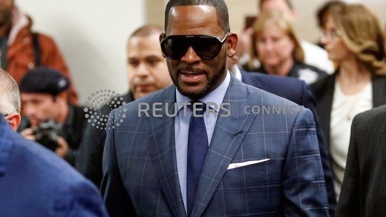R. Kelly decide não depor em julgamento de tráfico sexual