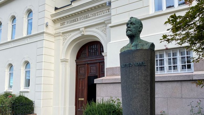 Escritor tanzaniano Abdulrazak Gurnah vence Nobel de Literatura