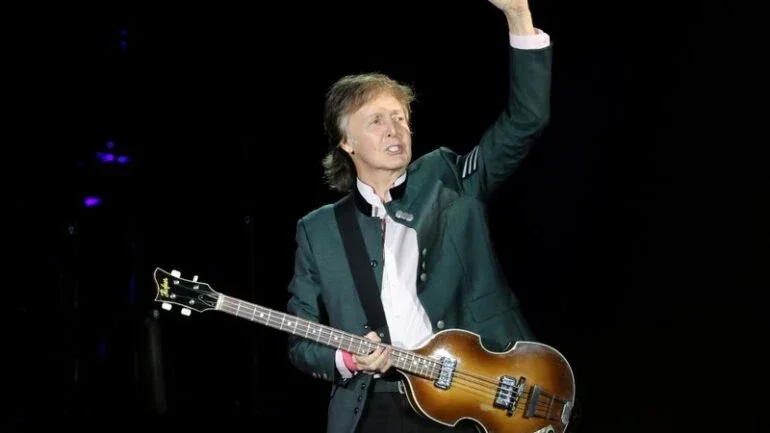 Paul McCartney durante show em Porto Alegre