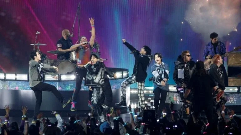Banda de K-Pop BTS vence principal prêmio do American Music Awards