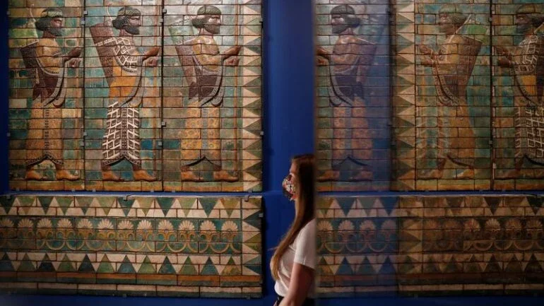 Exposição sobre Irã exibe 5 mil anos de artefatos em museu de Londres