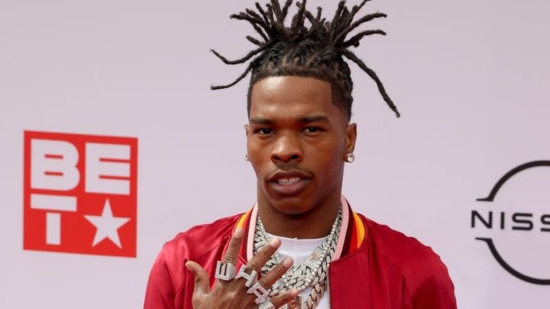 Rapper norte-americano Lil Baby é detido em Paris por posse de maconha
