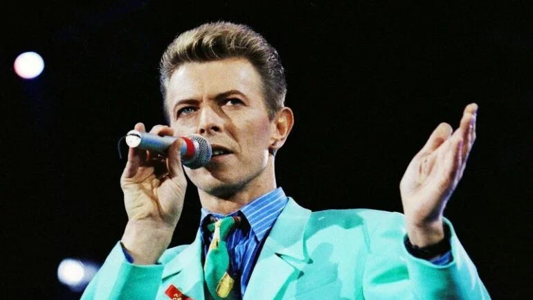 Catálogo de canções de David Bowie é vendido à Warner Music
