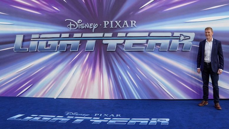 Lightyear, da Disney/Pixar, com cena de casal homossexual, é vetado em 14 países