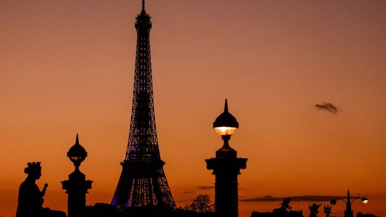 Vista da Torre Eiffel em Paris