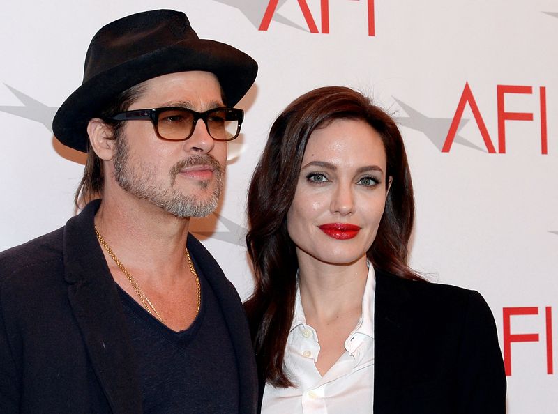 Após vitória na Justiça, Angelina Jolie pede que seu ex-marido, Brad Pitt,  mantenha em sigilo problema de família - ISTOÉ Independente