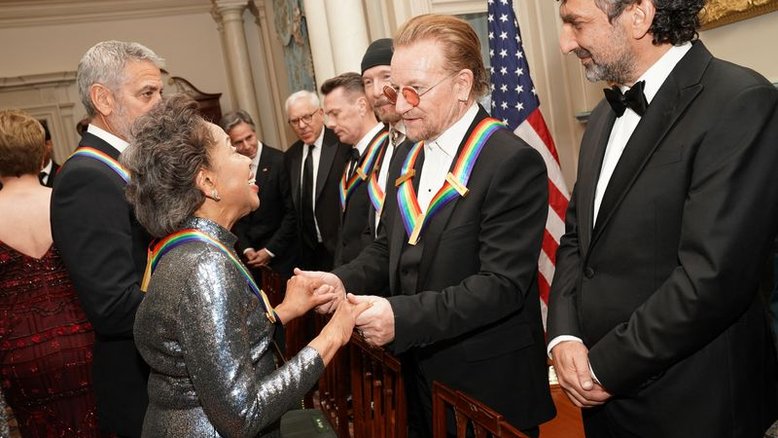 George Clooney e U2 são homenageados pela Casa Branca no Kennedy Center Honors