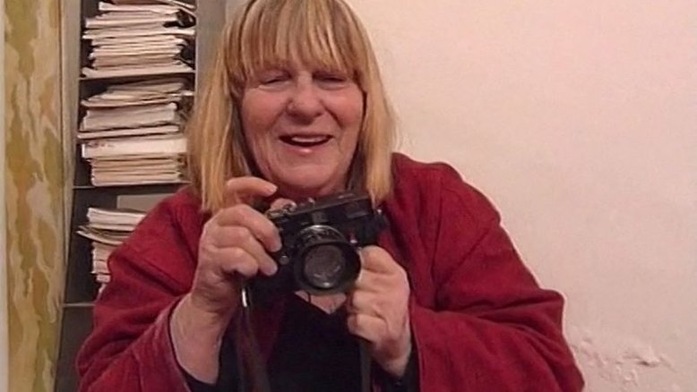 Letizia Battaglia, fotógrafa pioneira que desafiou a máfia, morre aos 87 anos