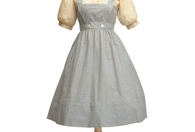 Vestido perdido de Dorothy em "O Mágico de Oz" vai a leilão