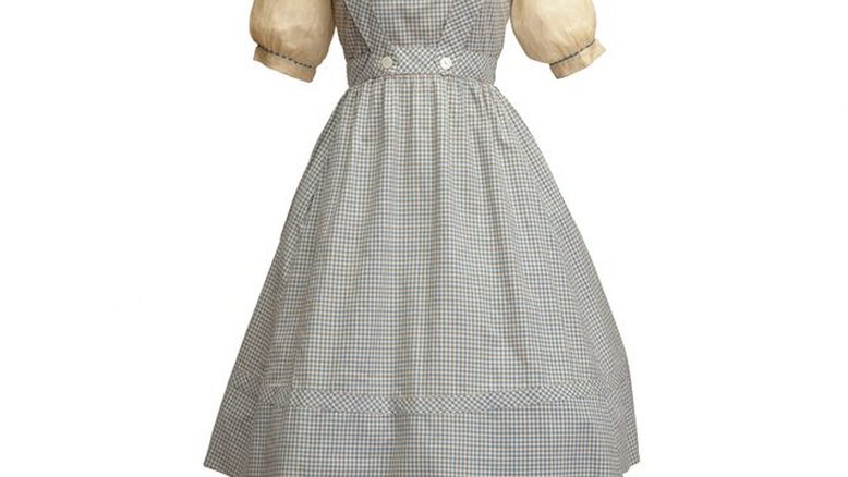 Vestido perdido de Dorothy em "O Mágico de Oz" vai a leilão
