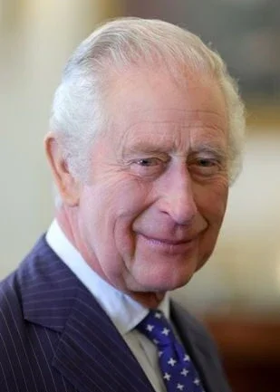 Trono britânico é reformado antes da coroação do rei Charles