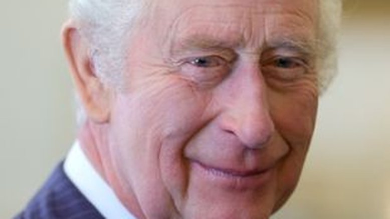 Trono britânico é reformado antes da coroação do rei Charles