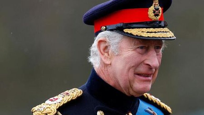 Monarquia britânica enfrenta questão sobre sobrevivência no mundo moderno